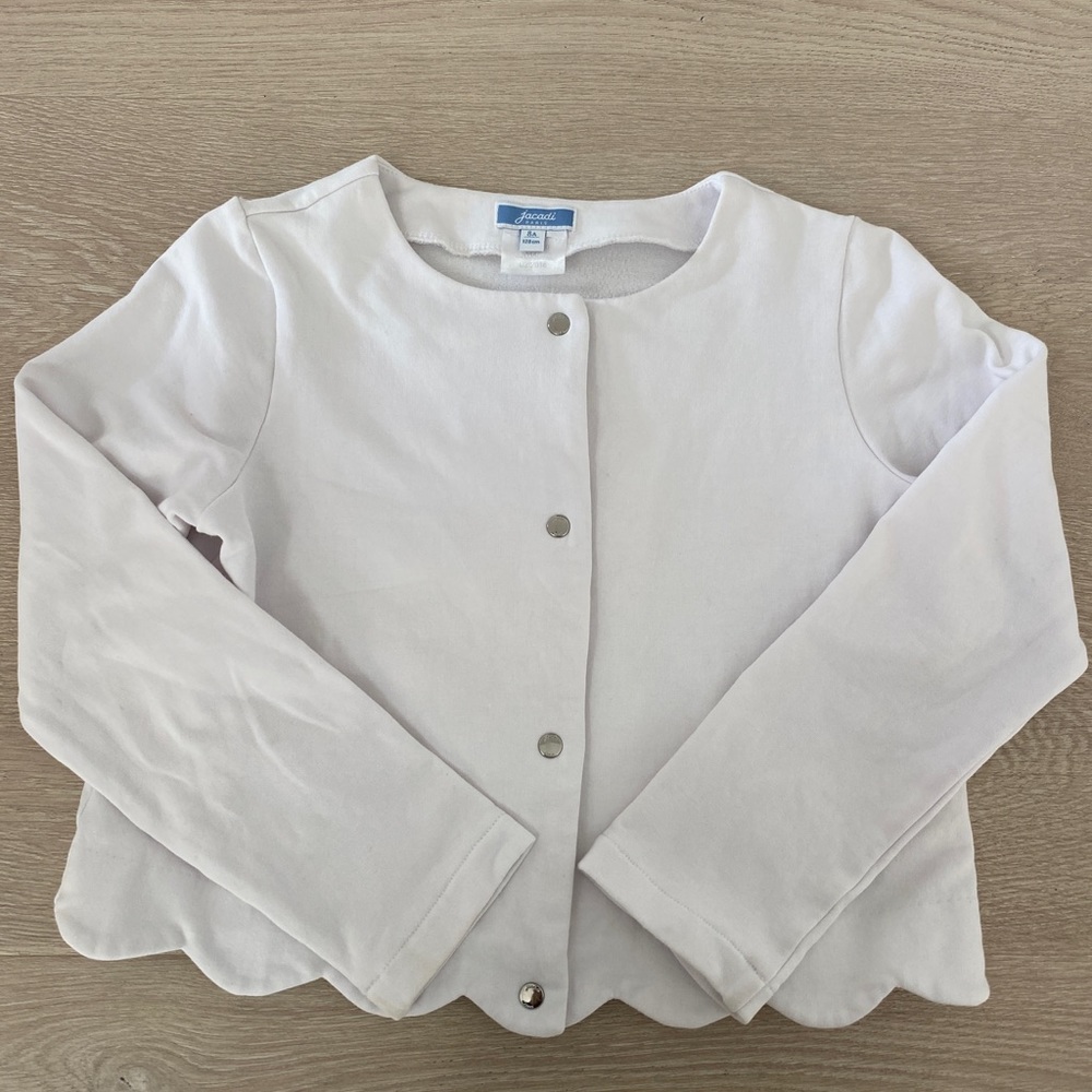 Jacadi Paris | 8A | scalloped base cardigan
